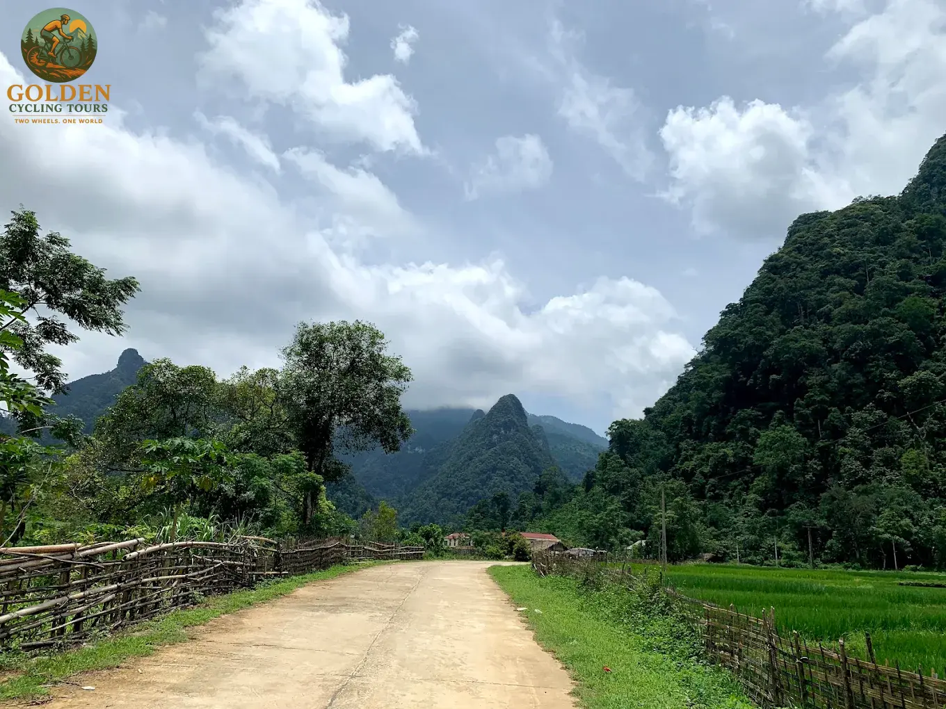 12-Day North Vietnam Cycling Adventure: Off the Beaten Path from Hanoi to Ninh Binh